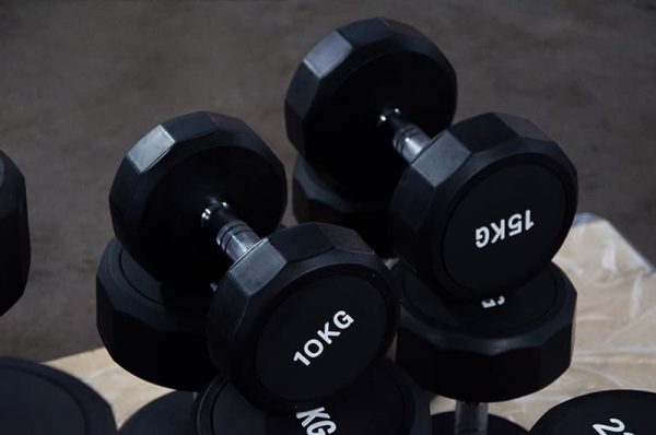 Rubber Coated Dumbbells Dumbbels we dɛn kɔt wit rɔba