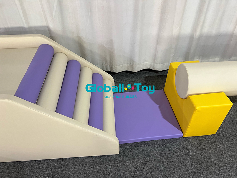 White and Pink Soft Play Equipment for Kids Birthday Party Équipement de jeu doux blanc et rose pour fête d'anniversaire d'enfants