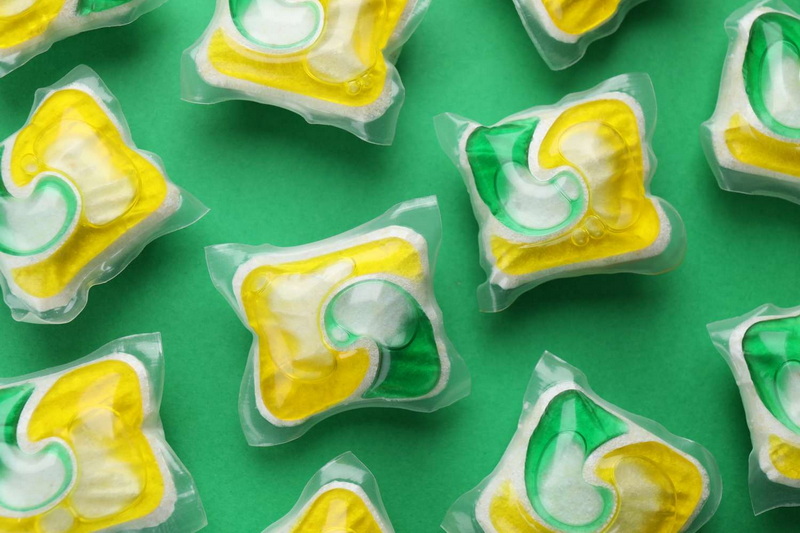 Dishwasher Pod Trick For Burnt Oven Stains Trick Pod Miasniteoir Do Stains Dóite Oighinn