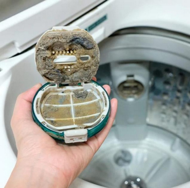 Clean A Washing Machine with A Dishwasher Tablet Bersihkan Mesin Basuh dengan Tablet Pencuci Pinggan