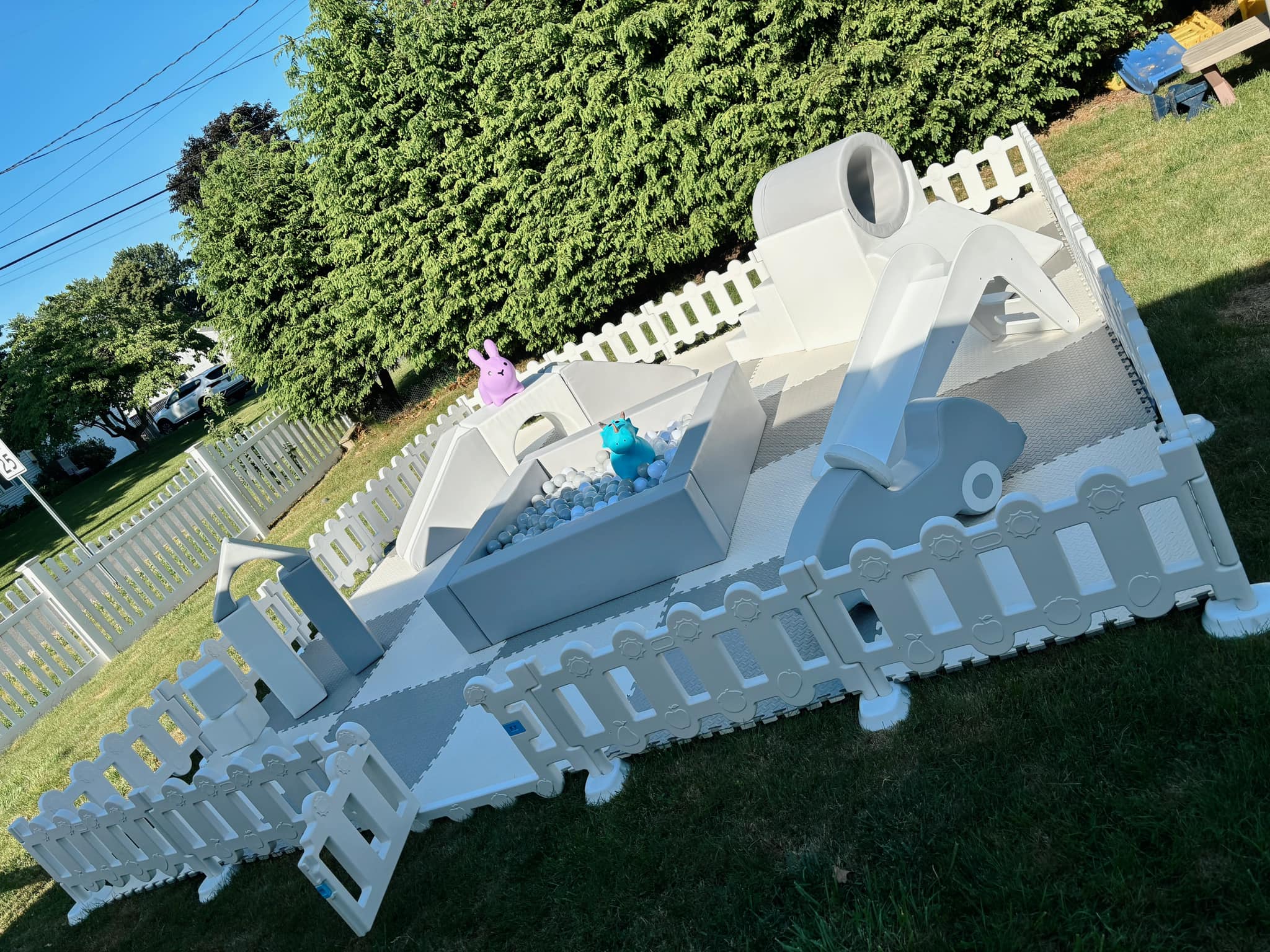 New design and commercial white gray theme soft play equipments for party rental Neues Design und kommerzielle Softplay-Ausrüstung in weiß-grauem Design zur Partyvermietung