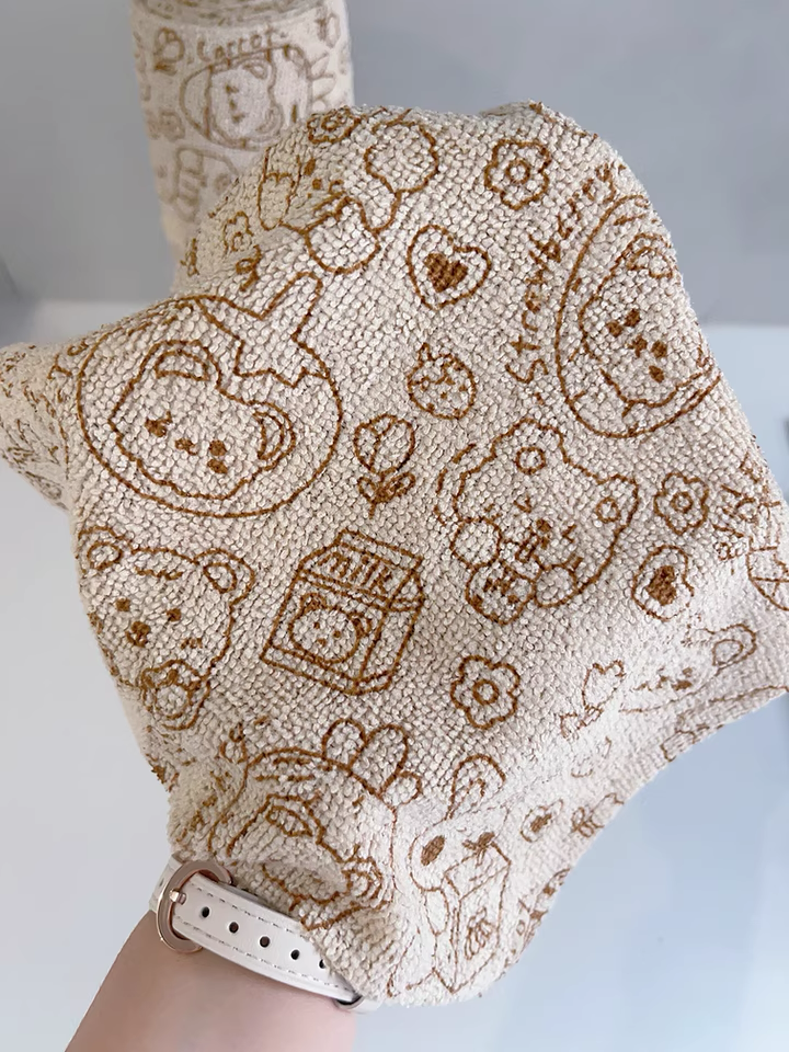 microfiber towels مناشف من الألياف الدقيقة
