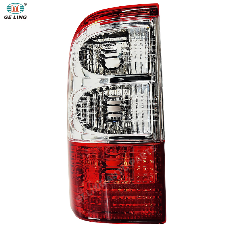 Nissan Patrol 2002 Tail Lamp Fanale posteriore Nissan Patrol 2002