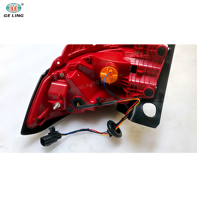CS35 PLUS Tail Lamp Fanale posteriore CS35 PLUS