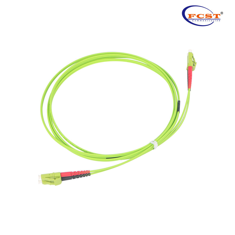 LCUPC-LCUPC DUPLEX OM5 2M Câble de patch à fibre optique LSZH 1mm