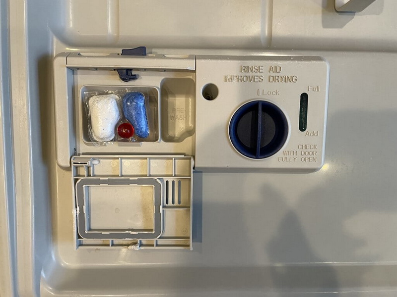 Can You Put Dishwasher Pod in Bottom Puoi mettere la capsula della lavastoviglie sul fondo