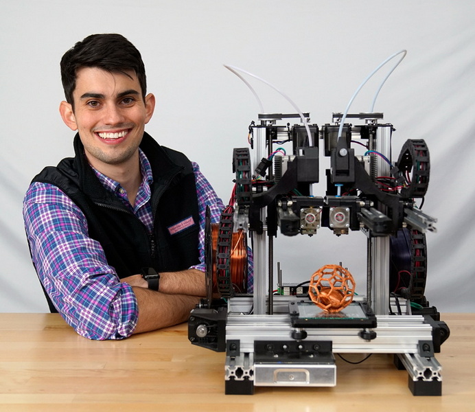 Aluminum Extruder for High-Quality 3D Printing_1 آلة بثق الألومنيوم للطباعة ثلاثية الأبعاد عالية الجودة_1