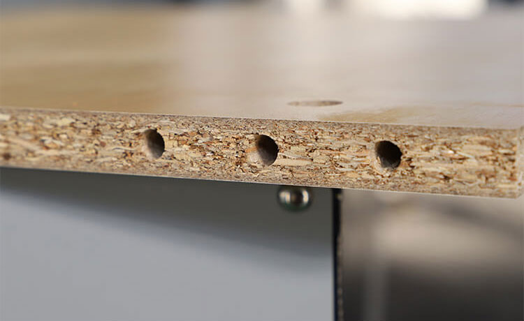 Three-in-one Connection Holes Tre-i-én forbindelseshuller