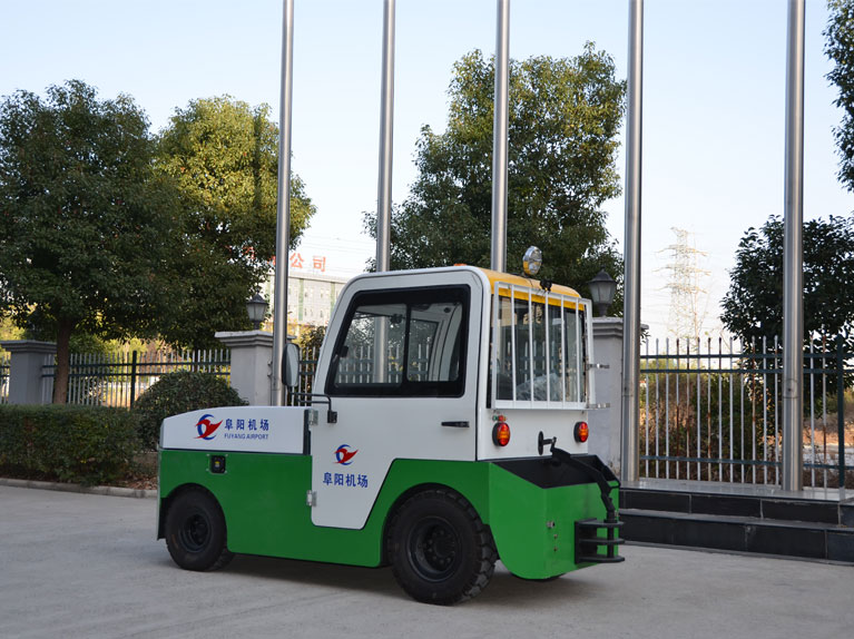 Electric Aircraft Tow Tractor Elektromos repülőgép vontató