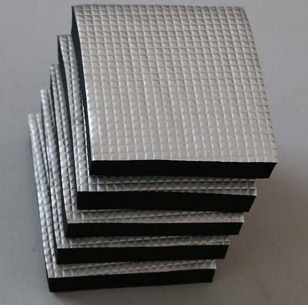 Flame retardant rubber and plastic sound-absorbing board B2 grade thermal insulation rubber and plastic sponge board Забавяща горенето гумена и пластмасова звукопоглъщаща плоскост B2 топлоизолационна гумена и пластмасова гъбена плоскост