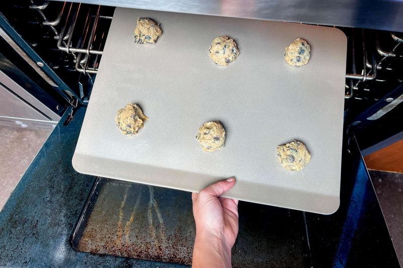 Are Cookie Sheets Dishwasher Safe هل أوراق ملفات تعريف الارتباط آمنة للاستخدام في غسالة الأطباق؟