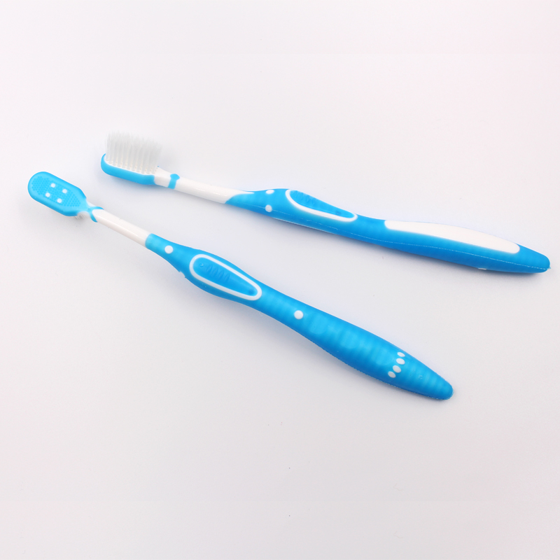 Brosse à dents compacte pour adolescent