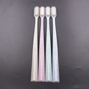 SP2003: Nouveau 10000 poitrines de la brosse à dents pour adultes