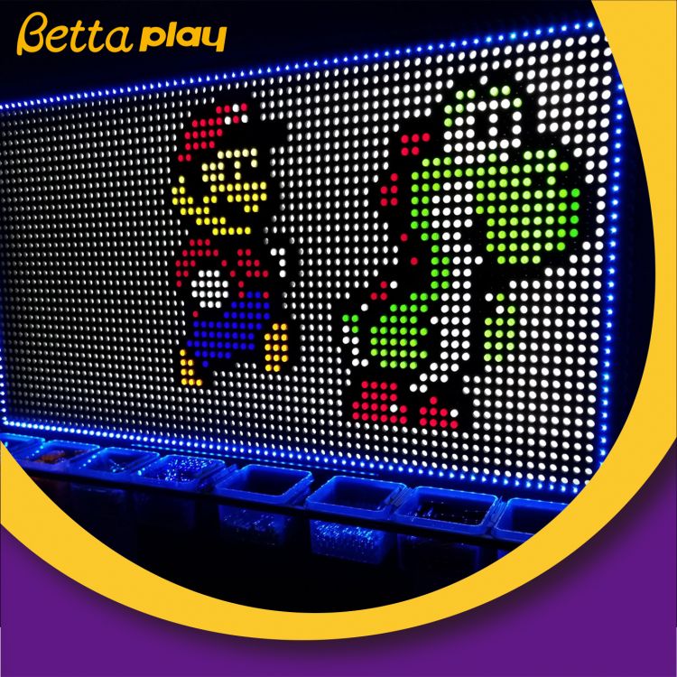 Bettaplay العملاق لايت برايت وول6