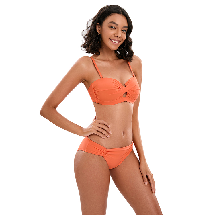 Apa cara yang benar untuk memakai bikini?