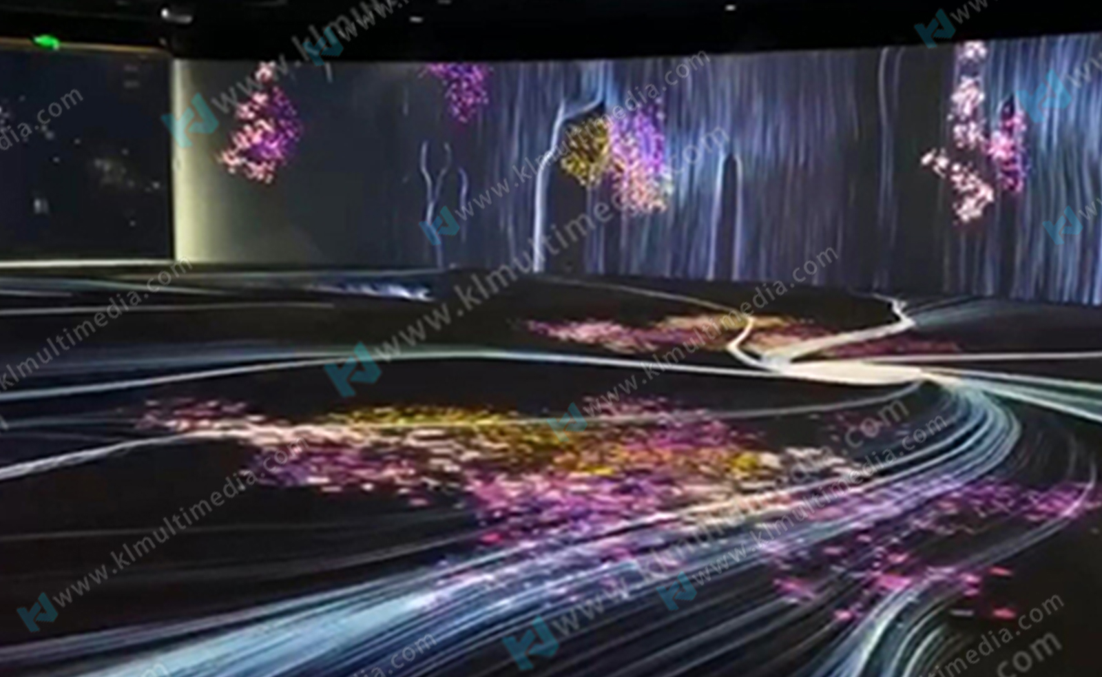 الشلال غامرة