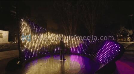 فن الضوء التفاعلي