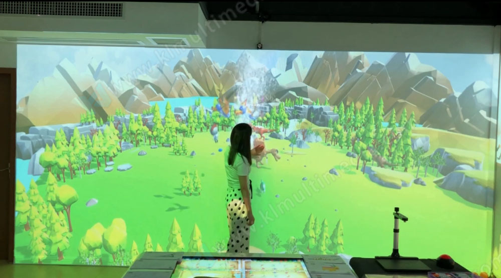 dinosaur immersive experience