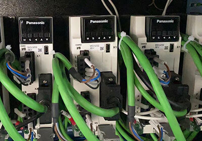 m&aacute;y cắt gioăng cnc (1)