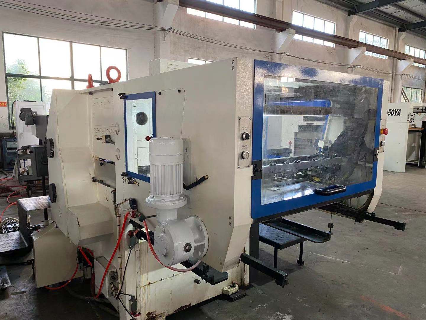 Máquina troqueladora YAWA usada reacondicionada MW780