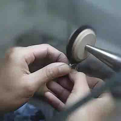 Metal grinding and polishing