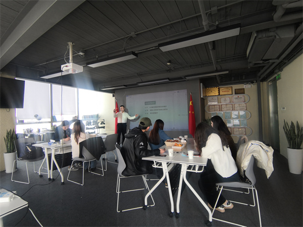 融创云学院迎新联欢会欢声笑语声满堂