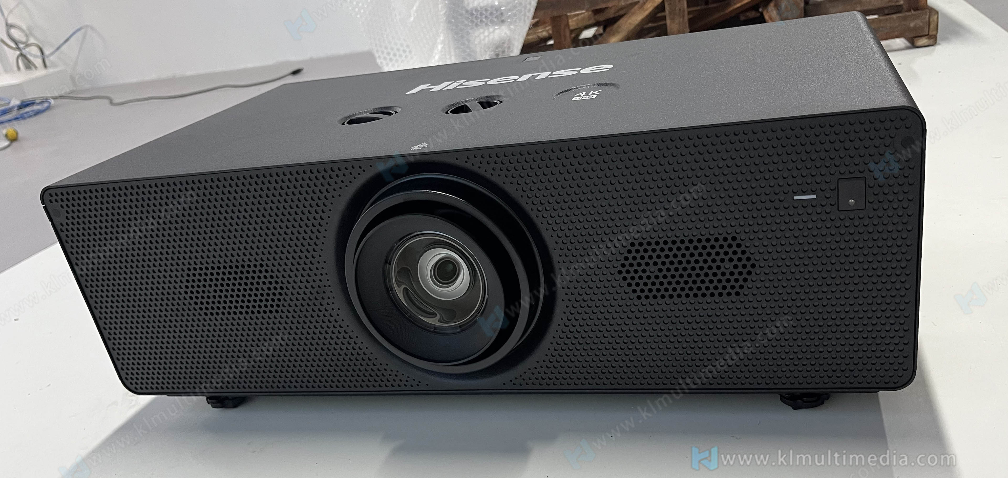 المعلمات الفنية لجهاز العرض Hisense 4K