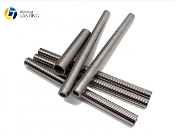 Titan-Kapillarr&ouml;hrchen