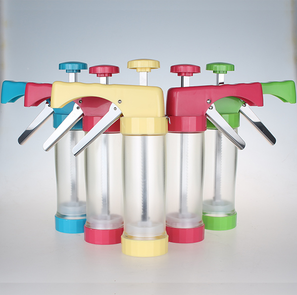 Plastic gun biscuit machine