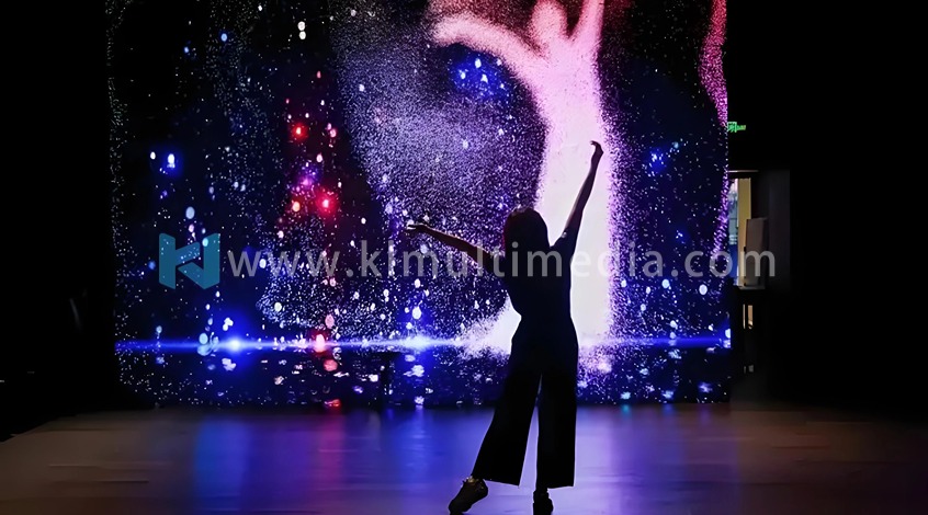 Interactive Motion Particles