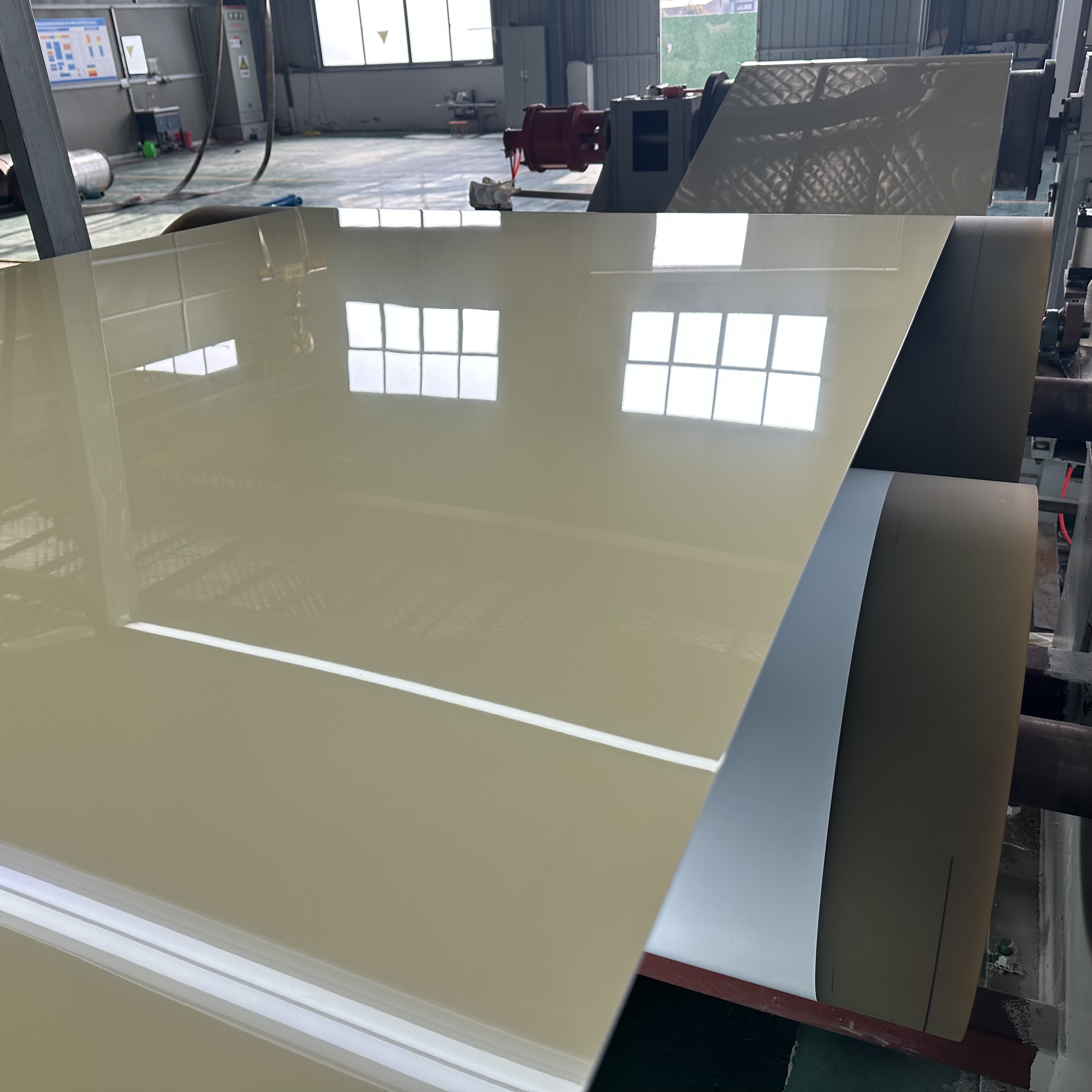Produktionslinie aus PE-farbenbeschichtetem Aluminium