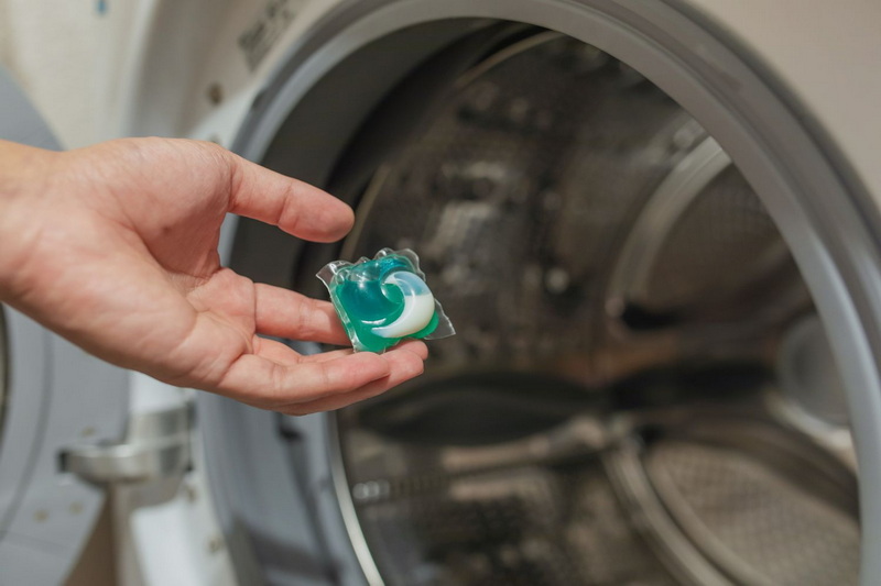 Comment utiliser les pods à linge dans le chargeur supérieur