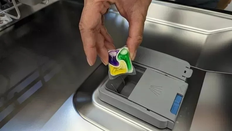 軟水を使用した食器洗い機でポッドを使用できますか?