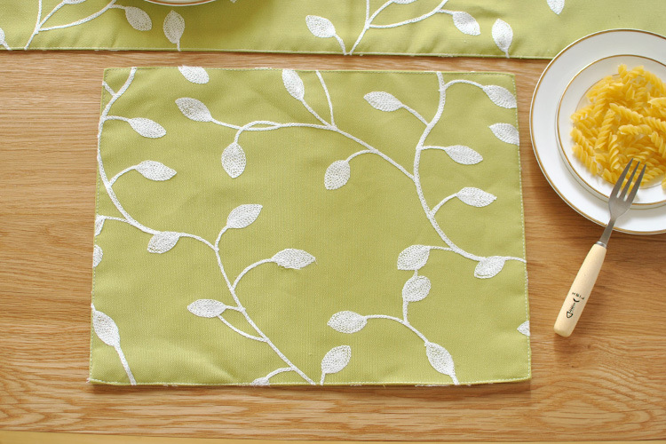 New European Style Flowers Placemat Cotton Linen Printing Washable Dining Table Insulation Placemat