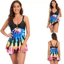 Πολύχρωμες γυναίκες tankini beachwear