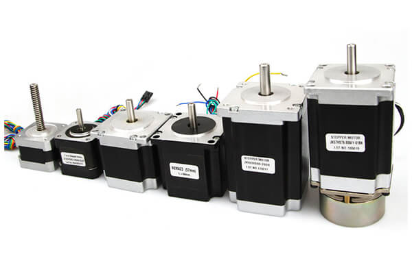 Unipol&aacute;rn&iacute; krokov&yacute; motor