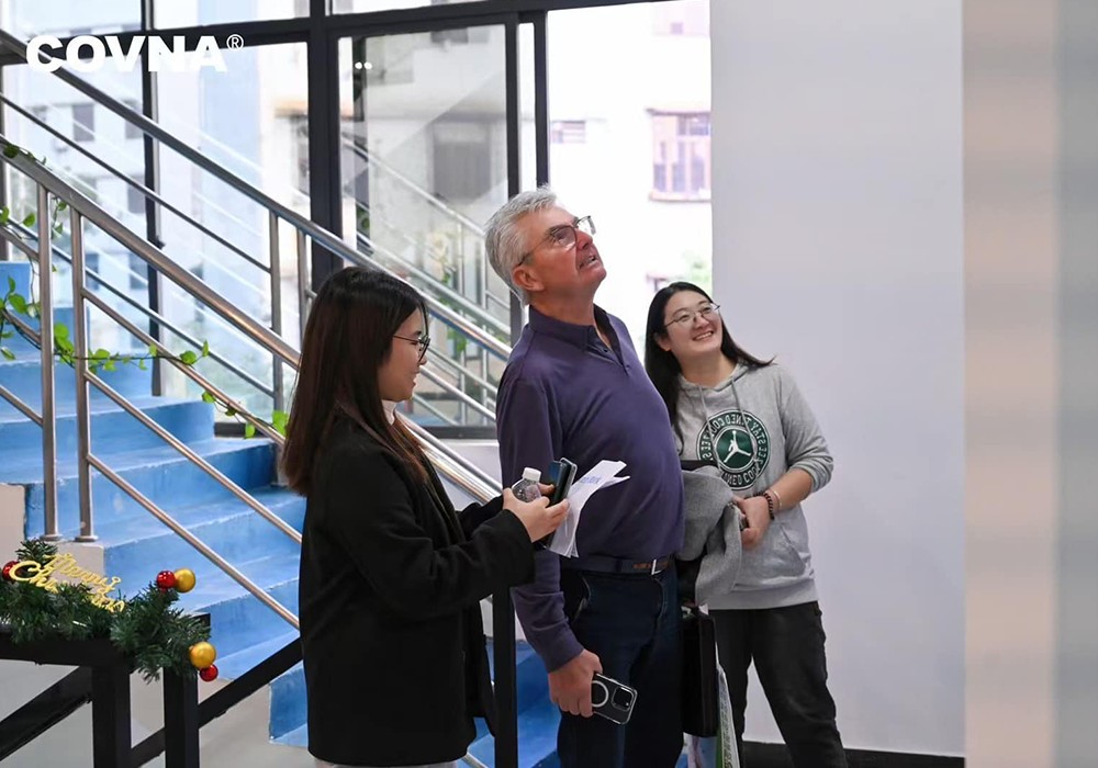 US Client Visits COVNA to Confirm Ball Valve Order and Explore Factory Capabilities3 ลูกค้าสหรัฐเยี่ยมชม COVNA เพื่อยืนยันคำสั่งซื้อบอลวาล์วและสำรวจความสามารถของโรงงาน3
