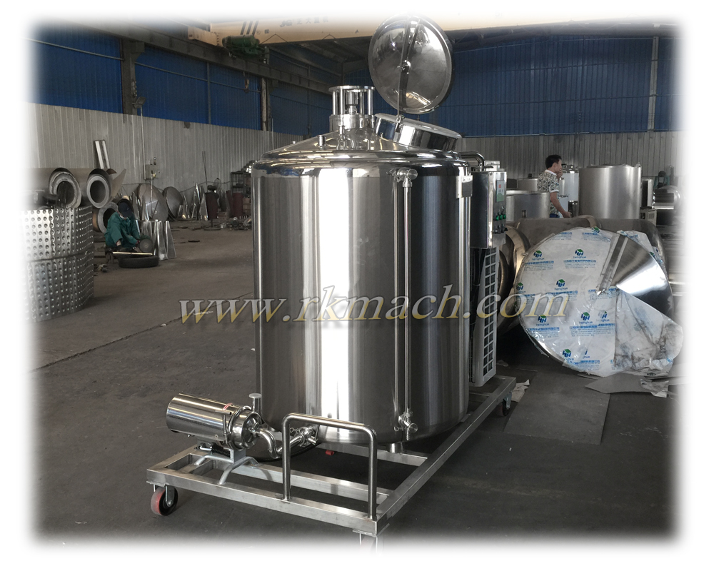 Small Scale Fresh Milk Cooler Milk Cooling Tank