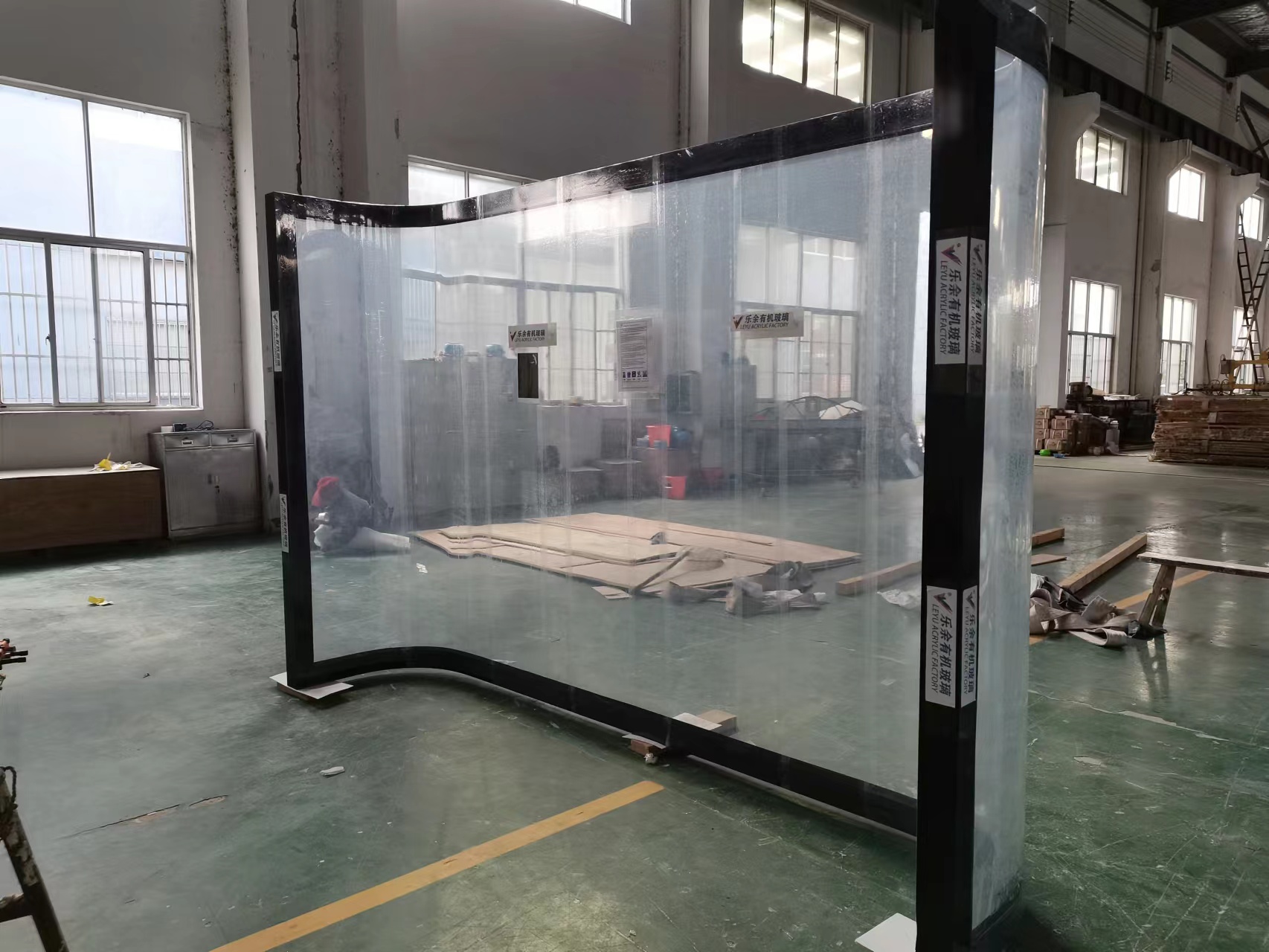 Acrylic lankwasa panel - factory