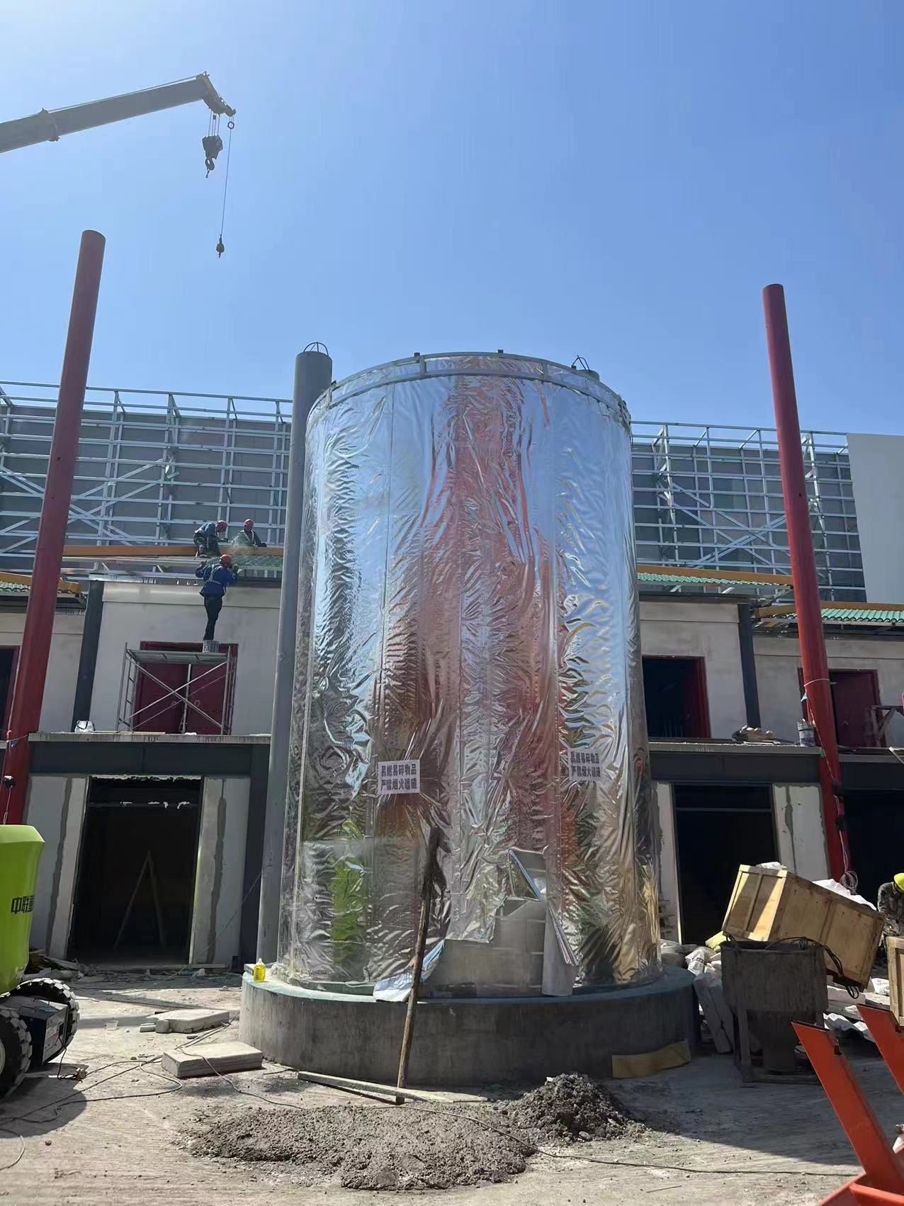 Akv&aacute;ria z akryl&aacute;tov&eacute;ho v&aacute;lce - instalace