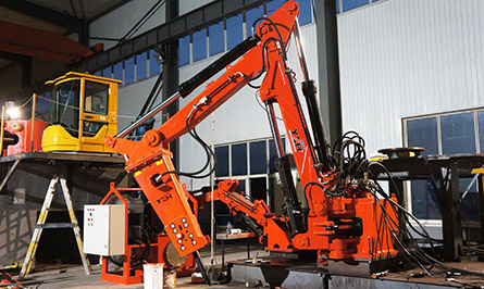 Sistema de brazo rompedor de rocas con pedestal BB600