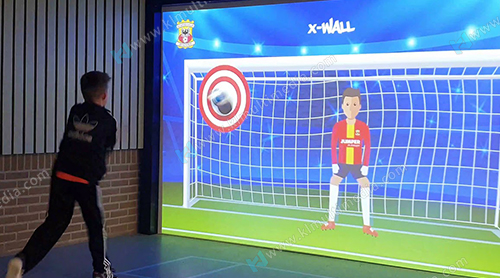 جدار رياضي تفاعلي