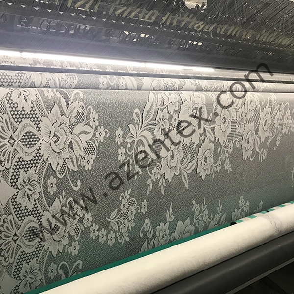 Machine &agrave; rideaux en dentelle jacquard