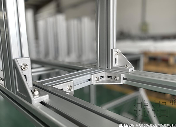 The selectivity of the industrial aluminum profile workbench is diverse