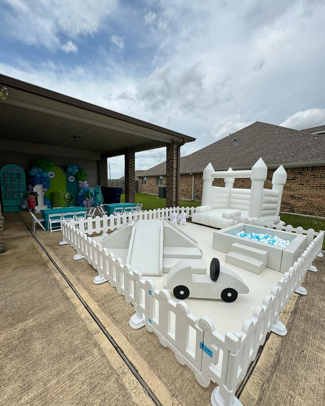 Sıcak satış ve yeni yüksek kaliteli tüm beyaz renk yumuşak oyun paketi seti çocuklar için kapalı dış mekan