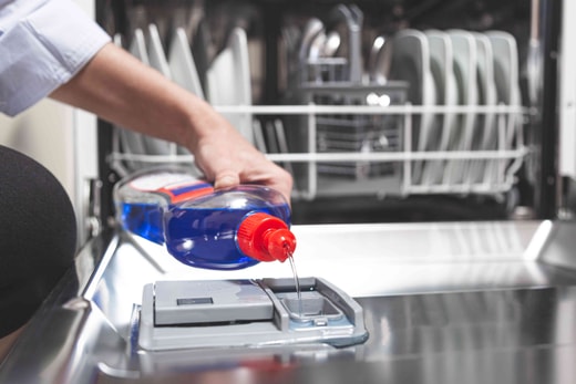 648a208df11897a201630e6398150689_como-usar-uma-m&aacute;quina-de-lou&ccedil;a-com-detergente-l&iacute;quido