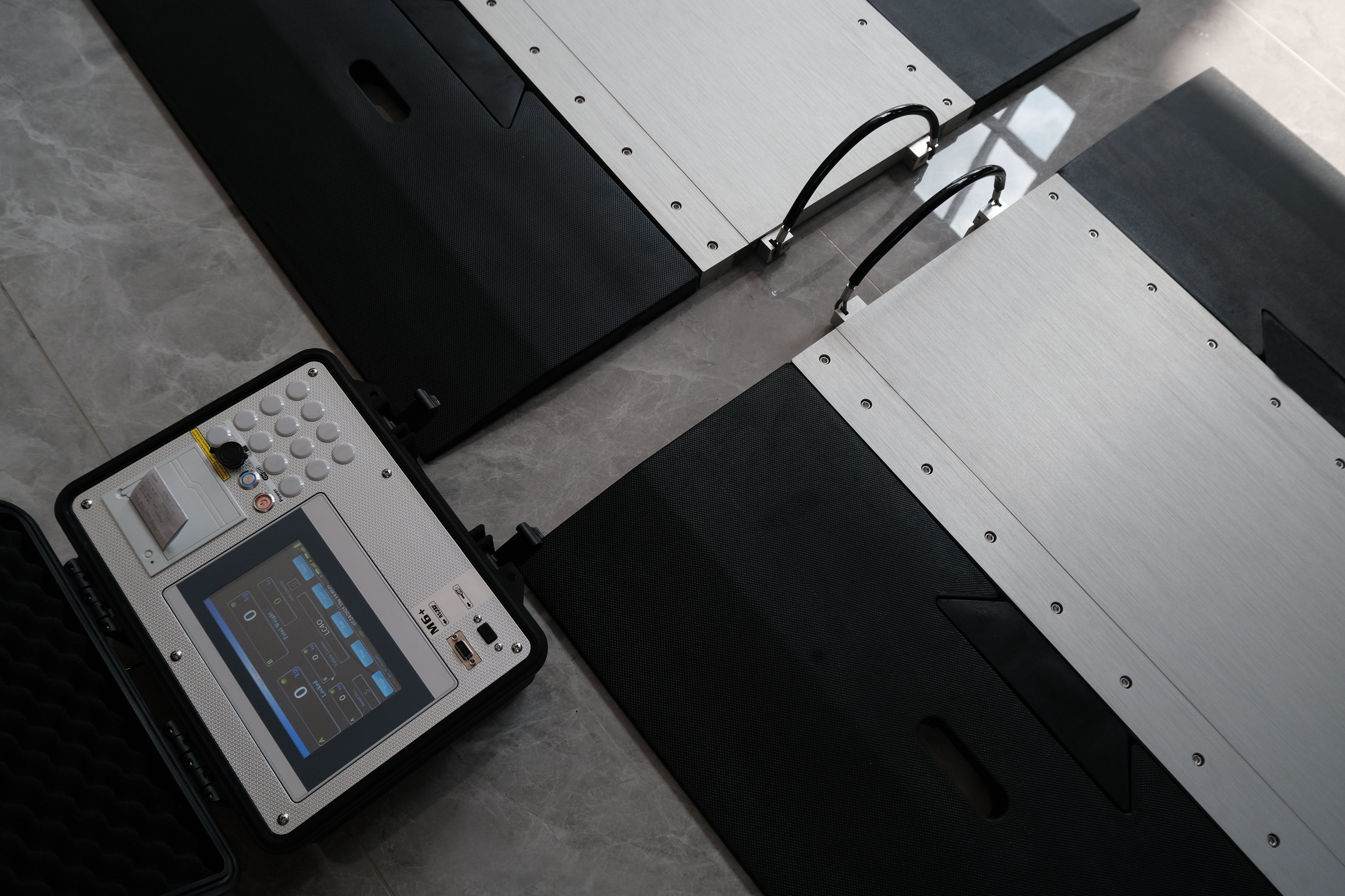 C&acirc;n tải trọng trục-Hener