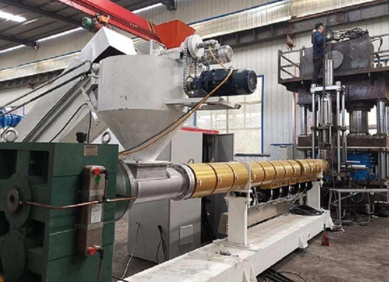 Extrusion Equipment_15 Extrusionsausrüstung_15