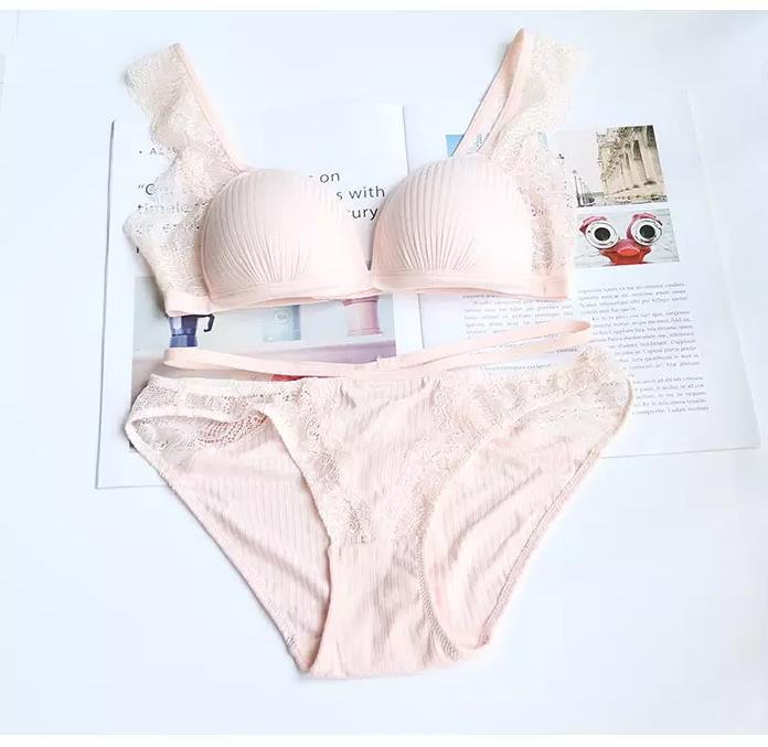 Bra An Hosen Lady
