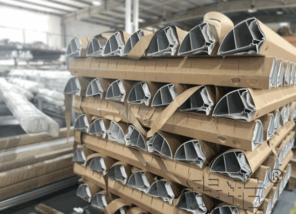 What are the precautions for industrial aluminum profile opening customization